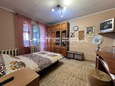 Боярка Продаж 3-к квартири з інд ГАЗ опаленням (+ 2 кладові) поруч Стадіон Зеніт