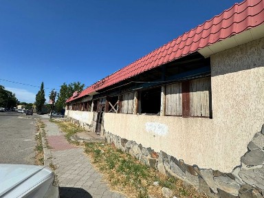 Варварівка вул. Очаківська біля повороту на міст 417 кв. м. фасад