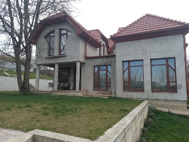Продається будинок в престижному районні міста