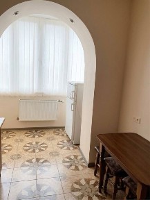 Оренда ОСВІЖЕНОЇ 2х НОВОБУДОВИ, БУДІВЕЛЬНИКІВ - МИРУ, є необхідні МЕБЛІ та ТЕХНІКА, ГАЗОВИЙ котел, дві лоджиї, вільна!