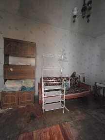 Продаж двокімнатної невеликої квартири центр вул Захисників Миколаєва пр Центральний перший поверх житловий стан вільна всі зручності