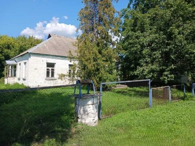 Будівлі і споруди майнового комплексу заг. пл. 7090,3 кв. м, с. Згурівка