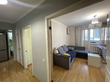 Сдам 3-комн квартиру Газ. Таирова Ак. Королева, 75. В доме газ ! Три раздельные комнаты