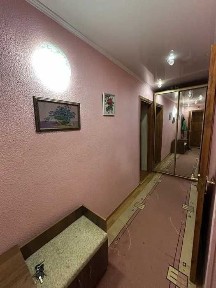 Продається 3-кімнатна квартира у самому центрі міста + гараж