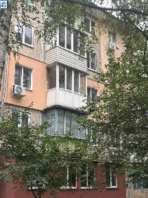 Продаж 2к квартири 38.3 кв. м на вул. Михайла Донця 9