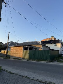 Продам будинок в центрі міста