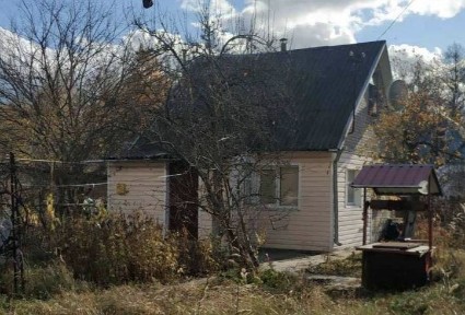 Продаж цегляного будинку з газом, ремонтом та піччю