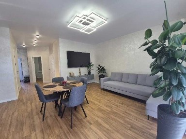 Швидкий продаж! Будинок типу дуплекс в КМ в с. Крюківщина з ремонтом та меблями! Гараж/Сховище!