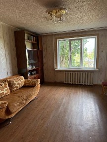 Продам 3 кімнатну квартиру на Таїрова Київський ринок середній поверх