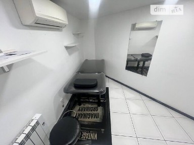 Здається комерційне приміщення на вул. Лазаря Глоби, площа 17 кв. м • ID 34787293