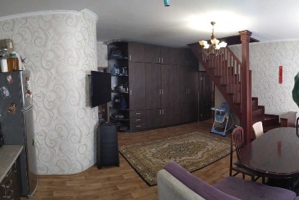 Продам 4-х комн. кв-ру S=128 м2, ул. Нескорених, дом 32а