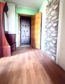 Продам 2 комнатную квартиру 26000