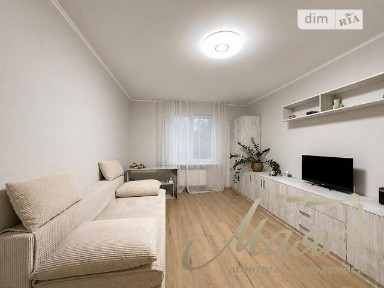 Продаж 2к квартири 48 кв. м на пров. Ясинуватський 11 • ID 34785183