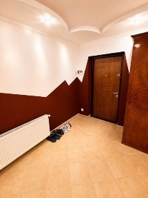 Чотирьохкімнатна квартира 80м2, з ремонтом в м. Долина