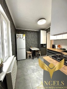 Продаж 3-кімнатної частини будинку з АГО та власним двориком м. Кропивницький