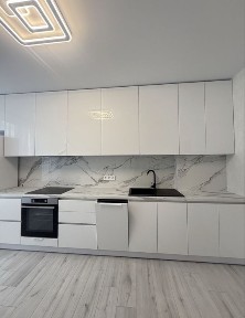 Продаж 2-кім каартири у новобудові, поруч з центром