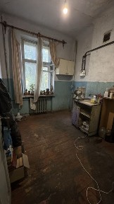 Продаж 1-но кімнатної квартири, центр, сталінка, під ремонт. За готівку продаж.
