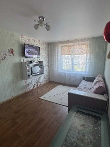 Довгострокова оренда однокімнатної квартири, метро Чернігівська. Перша здача