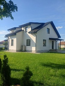 Продається сучасний будинок з ремонтом