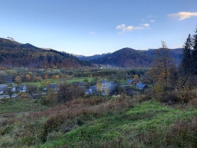 Продаж будинку, село Лопушна, Чернівецька область, 14 соток землі Вижницький район. Берегомет