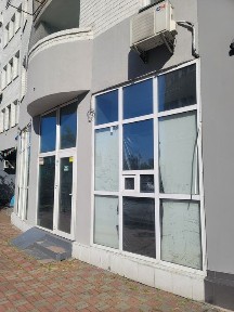 Оренда фасадного приміщення 6-8м2