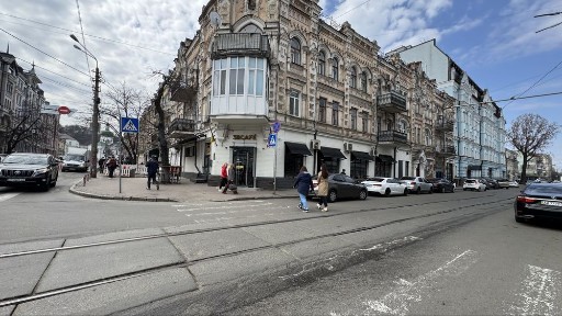 Суперфасад 200 кв. м в ценрі Подолу, топ локація