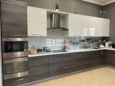 Продаж 2 поверхового будинку з ділянкою на 12 соток, 350 кв. м, 5 кімнат, на вул. 77-а Садова • ID 34792393