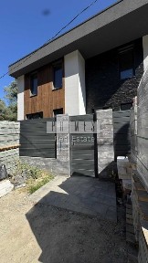 Продаж 2-поверхового будинку без ремонту, Лісники