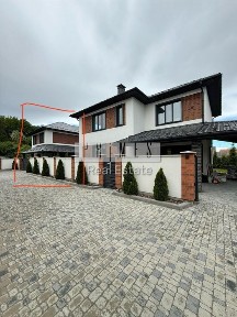 Продаж будинку Ходосівка закрита територія