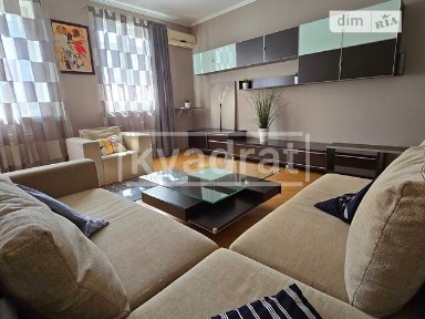 Довготривала оренда 2к квартири на вул. Братська 4 • ID 34792577
