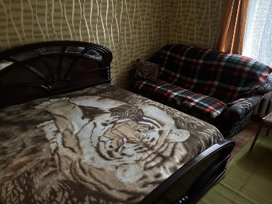 Оренда однокімнатної квартири на Вишеньці (вулиця Космонавтів)