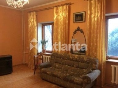 Добротний будинок для великої родини в с. Усатове!