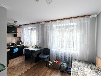 Трикімнатна квартира в районі Хмільників