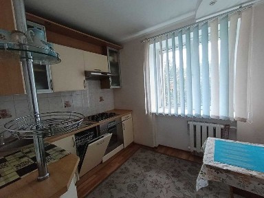 ТЕРМІНОВИЙ ПРОДАЖ. 2 кімнатна квартира на Південому-Заході