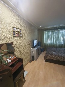 Продаж 3-кімн в Центрі, ул. Кондратьєва, цегла, ремонт