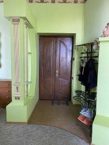 Продаж трикімнатної квартири в престижному районі міста, на вулиці Кардинала Гузара.