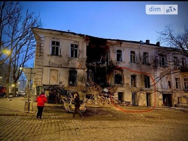 Продаж офісного приміщення 162.9 кв. м. на 1 поверсі на вул. Єврейська 24, триповерхова будівля • ID 34787670