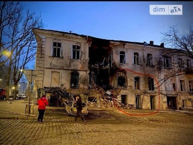 Продаж офісного приміщення 162.9 кв. м. на 1 поверсі на вул. Єврейська 24, триповерхова будівля • ID 34787670