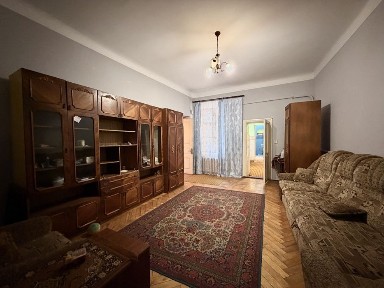 Оренда трикімнатної квартири в центрі по вул. Кості Левицького