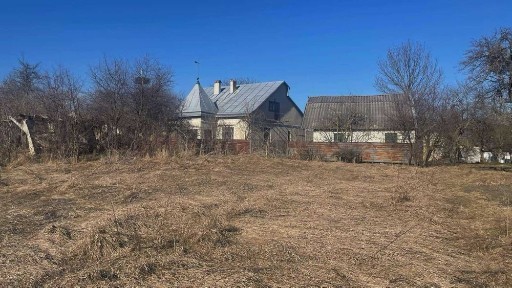 Будинок у с. Сквар'ява: газ, світло та пряма електричка до Львова