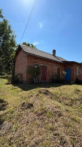 Продаж будинку з земельною ділянкою у Добрівлянах