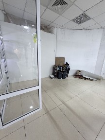 Приміщення в торгово офісному центрі Подіум