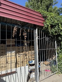 Продам нежитлове приміщення у центрі м-на Зарічний