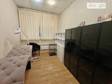 БЕЗ КОМІСІЇ! Продаж Приміщення біля метро Сирець - 58 м² з ремонтом, офіс, склад, кабінет, можна під житлову