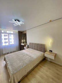 Продаж сучасноі квартири вул. Смакули
