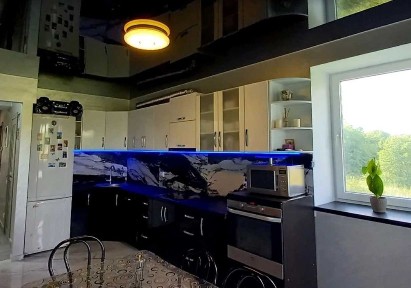 2-к. квартира 68 м2 з ремонтом та і/о в новобудові за вул. Героїв Чорнобиля