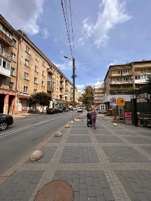 Оренда фасадного комерційного приміщення в центрі вул Мазепи (можливий продаж)
