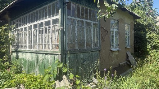 Продам участком с ветхим домиком в Коротыче
