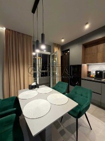 Продаж стильної 2-кімнатної квартири 62,2 м² у ЖК «Медовий»- з ремонтом і меблями