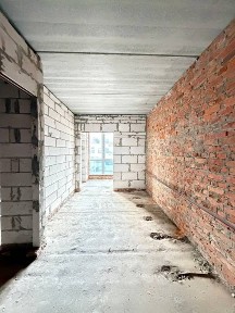 Однокімнатна квартира без ремонту в цегляному будинку! 5 поверх! Індивідуальне газове опалення! Приємний вигляд з вікон